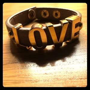 NWOT BCBG LOVE bracelet